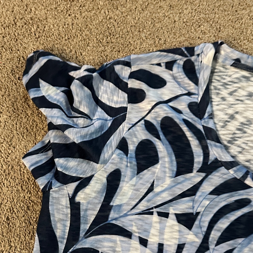 Navy Leaf Print Women's Short Sleeve Top - Picture 3 of 5